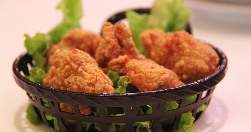 Pepe Chicken : le poulet qui enflamme les foules