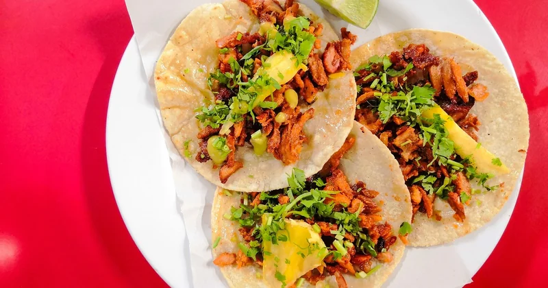 La recette complète : tacos de bœuf mijoté aux haricots et salsa fraîche
